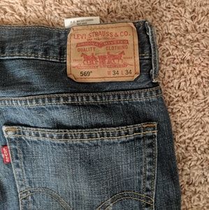 Medium wash Levi Jeans